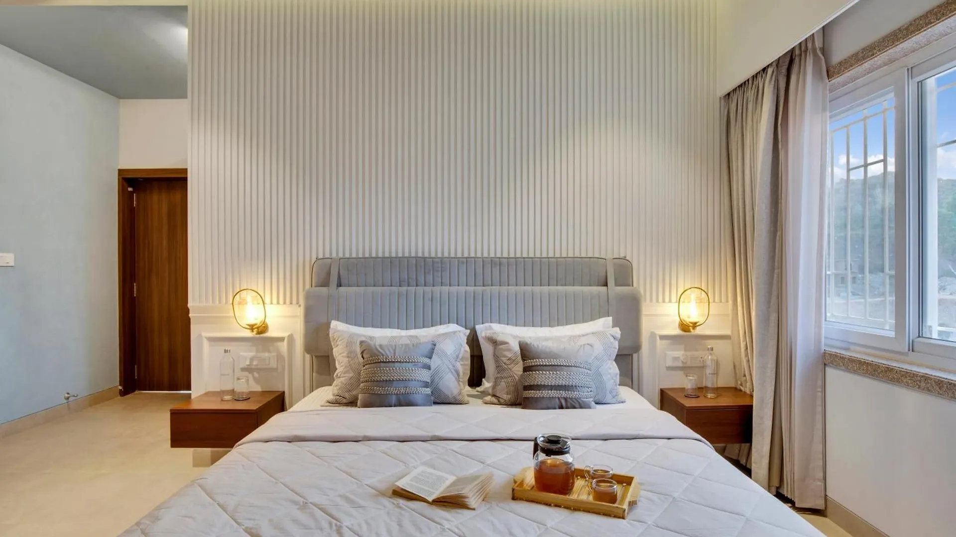 Elivaas Shourya Bliss Lux 3Bhk Villa With Pvt Pool, 우다이푸르