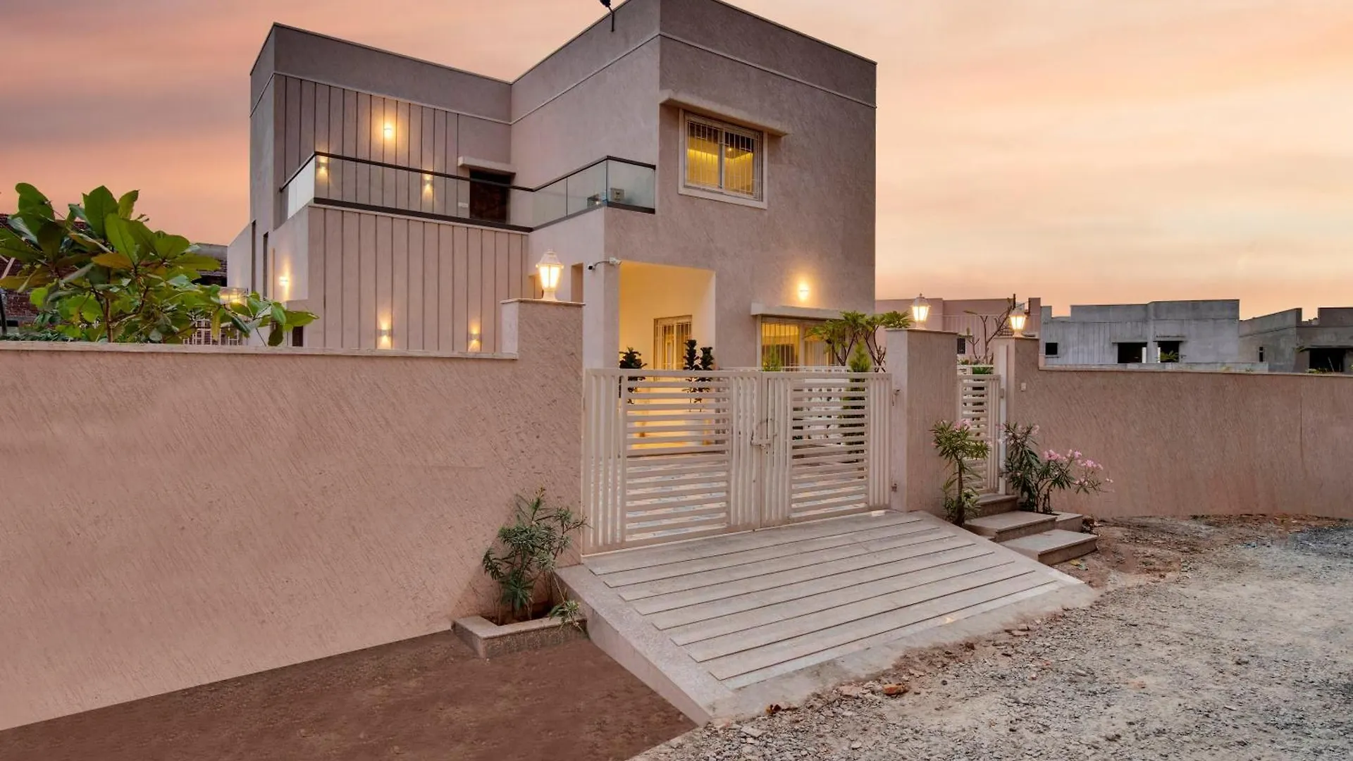 Elivaas Shourya Bliss Lux 3Bhk Villa With Pvt Pool, 우다이푸르 인도