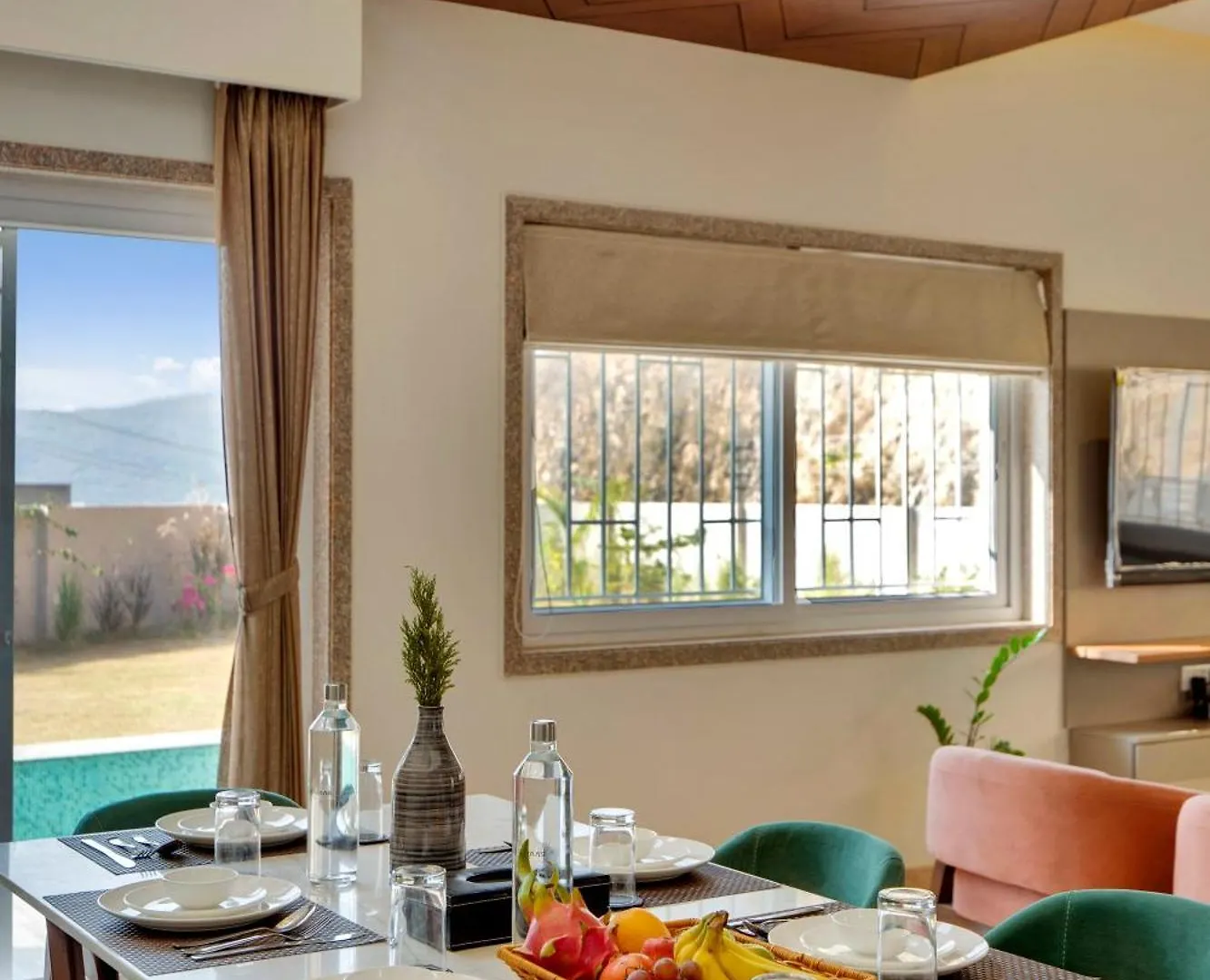 Elivaas Shourya Bliss Lux 3Bhk Villa With Pvt Pool, أُودايبور